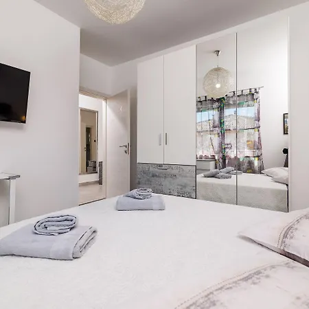 Modernes Nur 300 Meter Zum Mit Meerblick, Waschmaschine, Trockner, Grill Apartment
